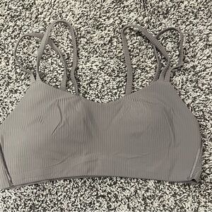 Beautiful grey lululemon bra. Size 0?